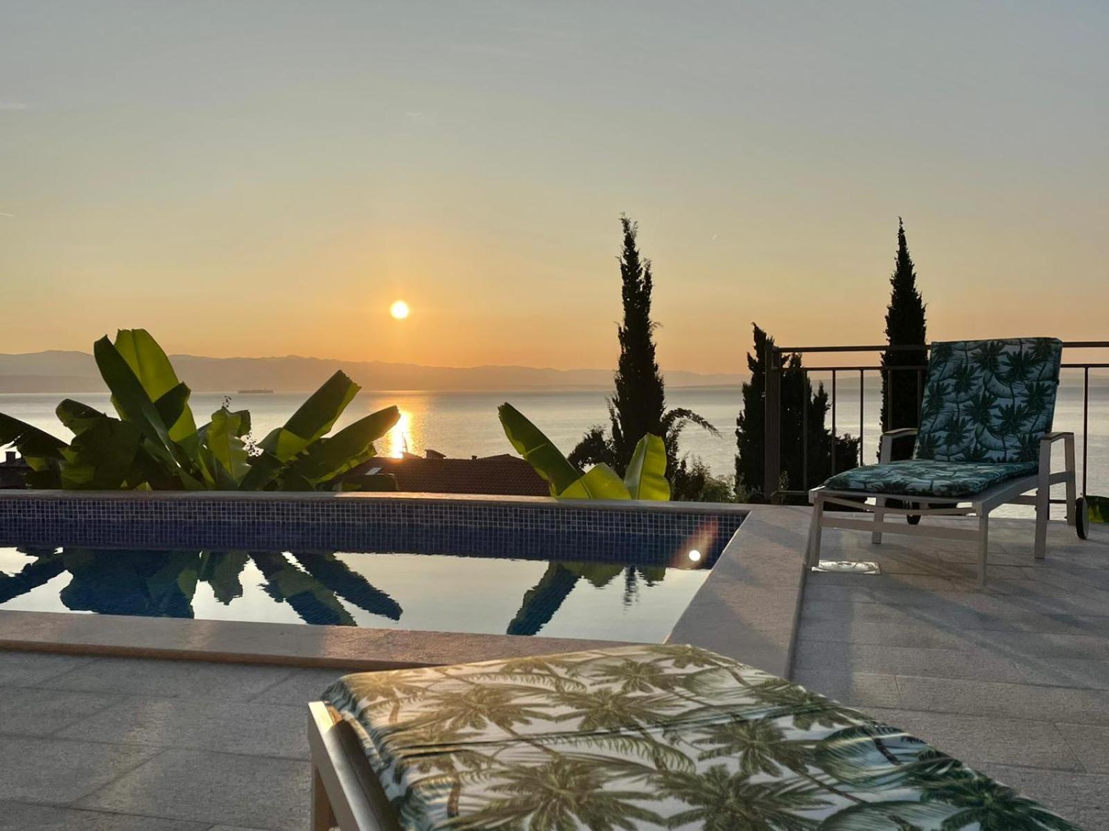 Villa Nikolla Lovran Exterior photo